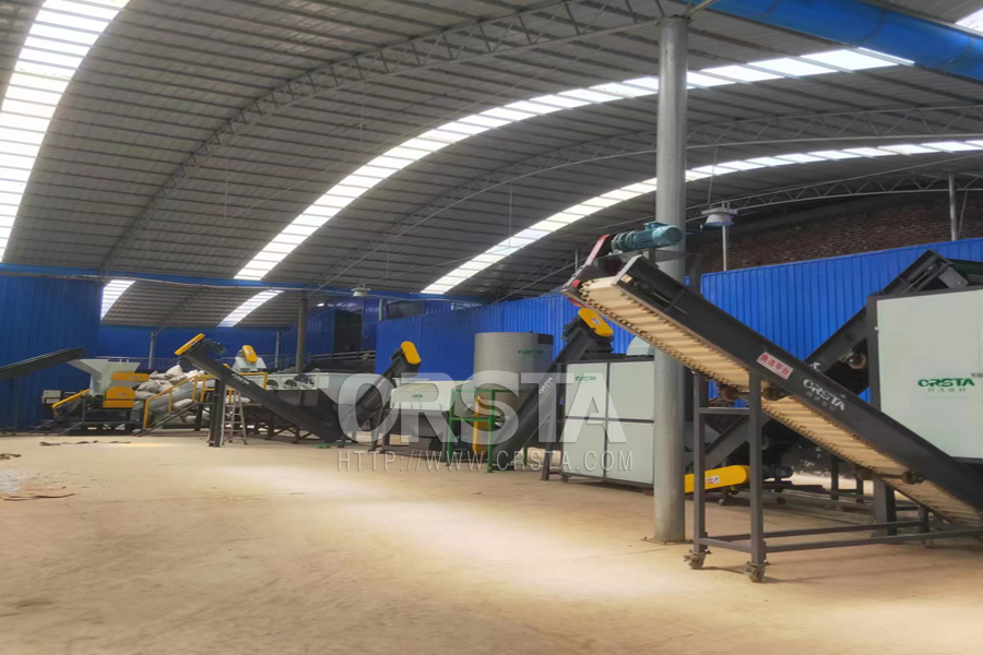 300KG/H  在湖南郴州一次性PP吊瓶破碎清洗分选生产线安装调试成功